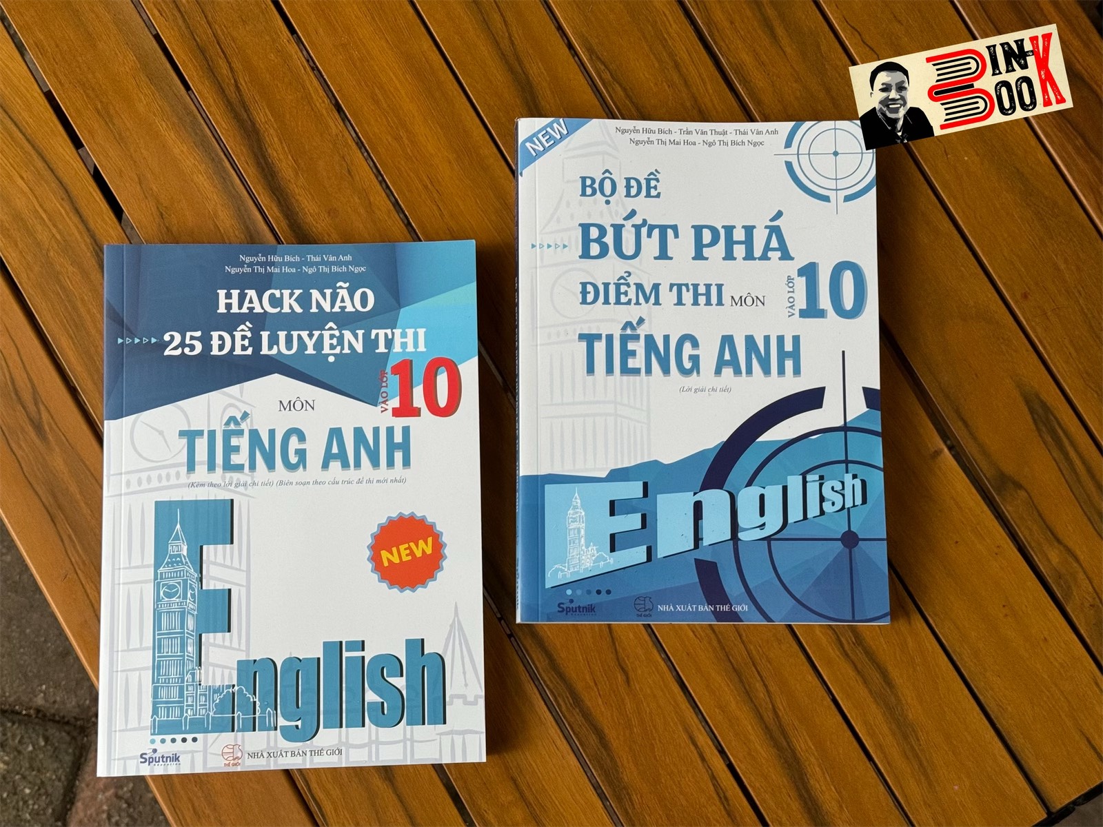 (Kèm lời giải chi tiết) Combo 2 cuốn BỘ ĐỀ BỨT PHÁ ĐIỂM THI VÀO 10 MÔN TIẾNG ANH &amp; HACK NÃO 25 ĐỀ LUYỆN THI VÀO 10 MÔN TIẾNG ANH  – Nhiều tác giả – Sputnik