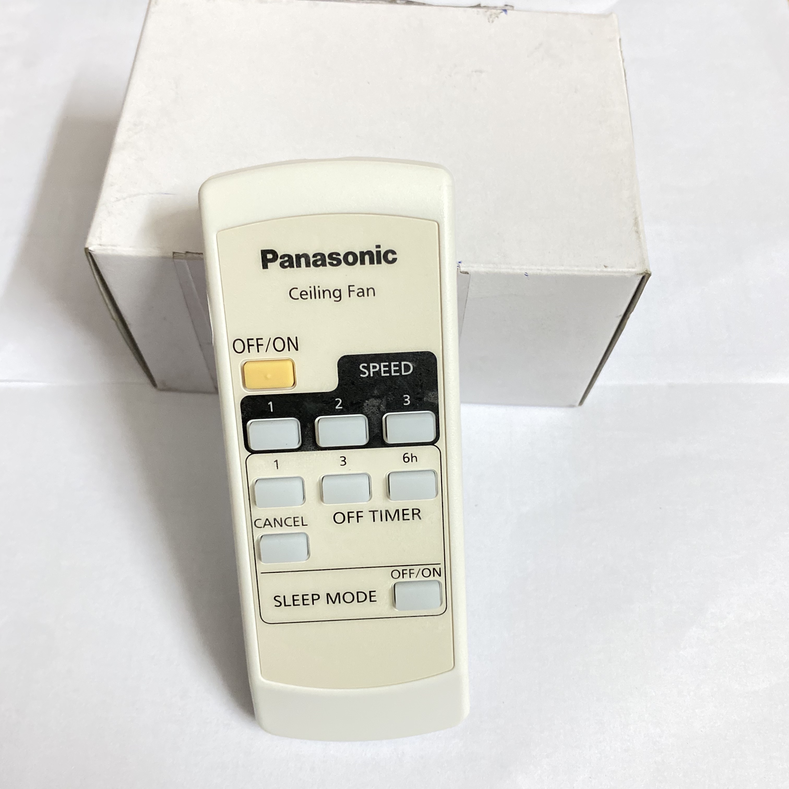 Điều khiển quạt trần Panasonic Model F-56MZGTBGAVH- Hàng chính hãng