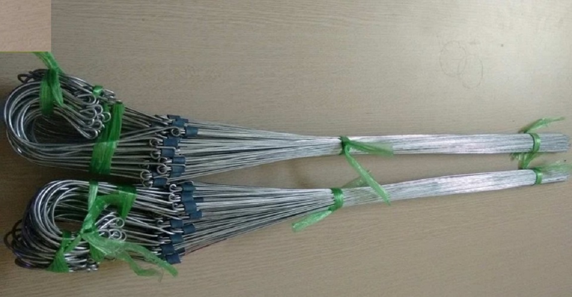 10 CHẬU NHỰA GIẢ GỖ FI 26_NSX BÌNH THUẬN PLASTICS!- VÀ 10 MÓC KẼM 70CM TREO CHẬU SIÊU BỀN!!!
