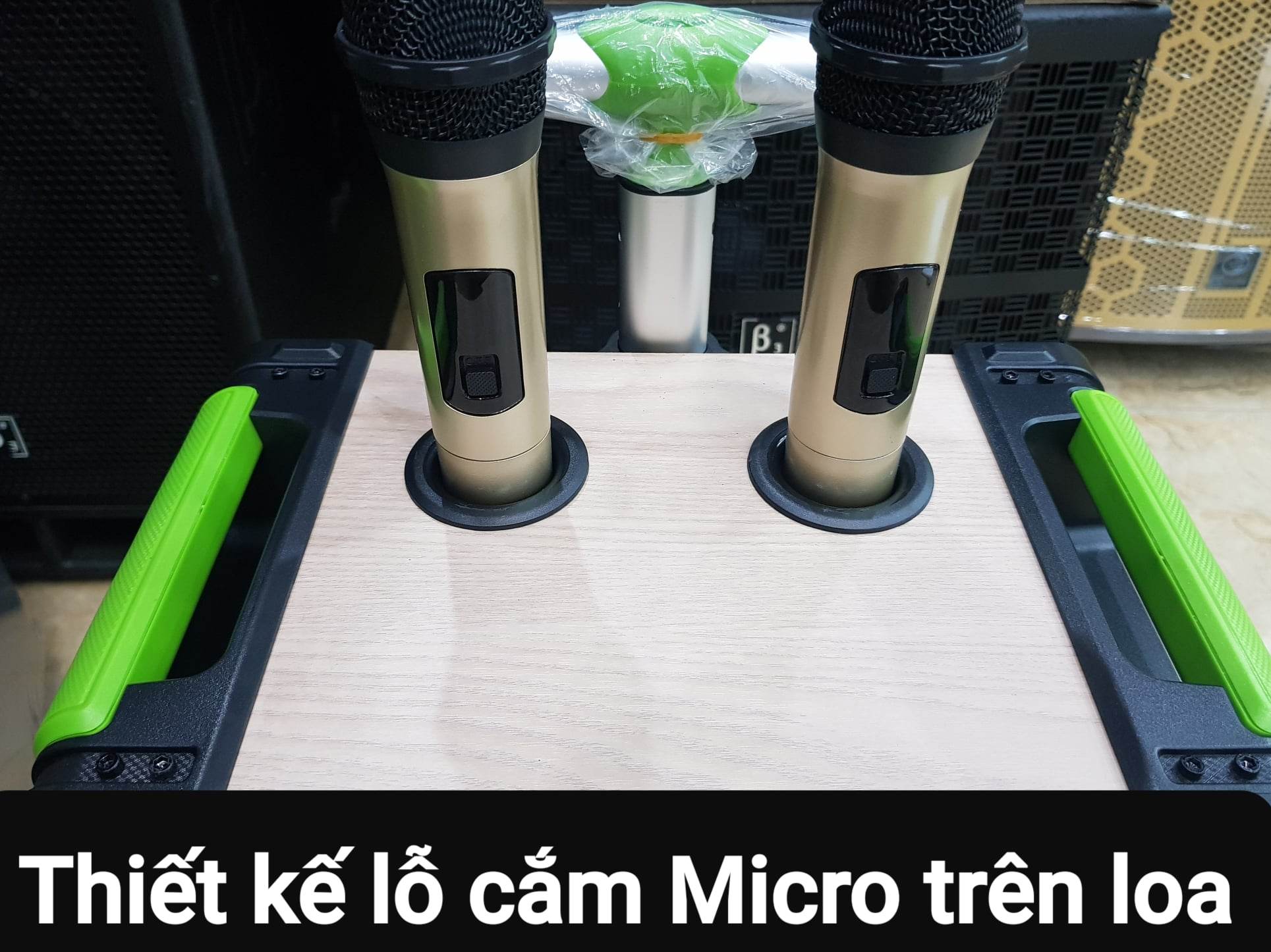 Loa kéo Karaoke Bluetooth TOMASUN XY2210A: Bass 25, Tiếng hay, Có 2 Micro không dây đi kèm