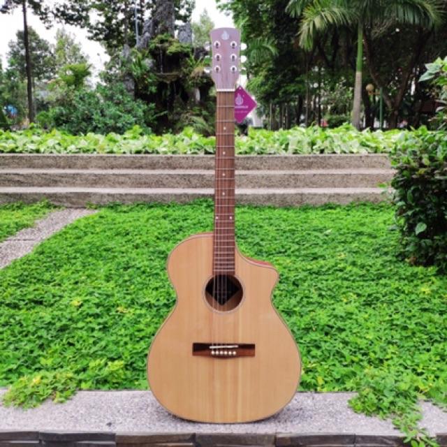 Đàn guitar acoustic SVA102- Tặng 7 phụ kiện