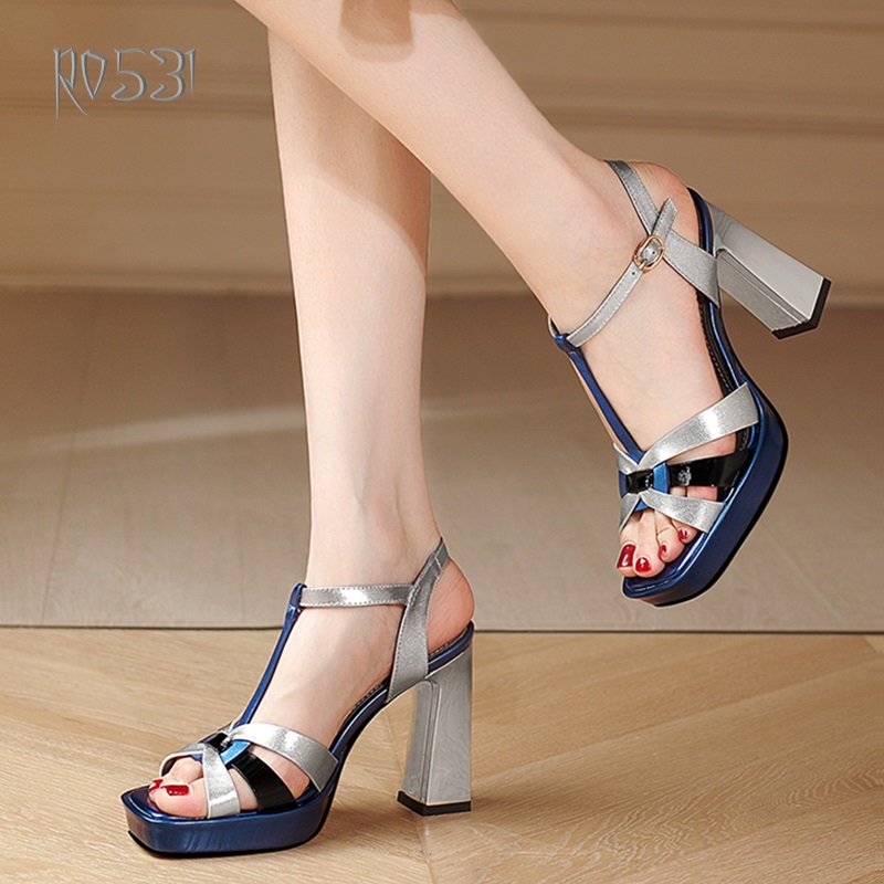 Giày sandal nữ cao gót đế cao 8 phân hàng hiệu rosata hai màu vàng xanh ro531