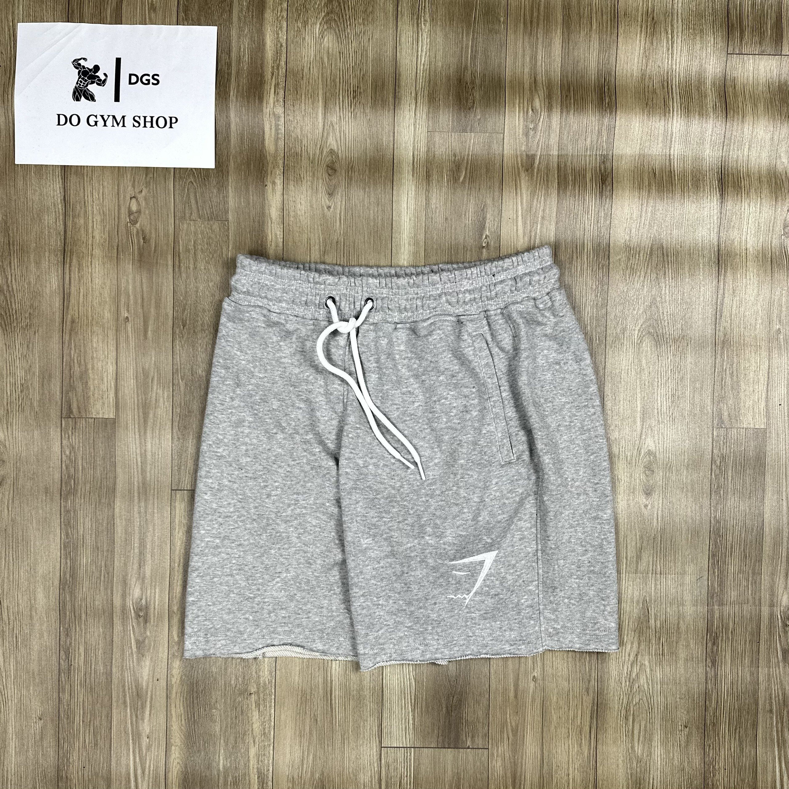 Quần short nỉ tập gym nam DOGYMSHOP form ống rộng, logo thêu không bong tróc QGQL5