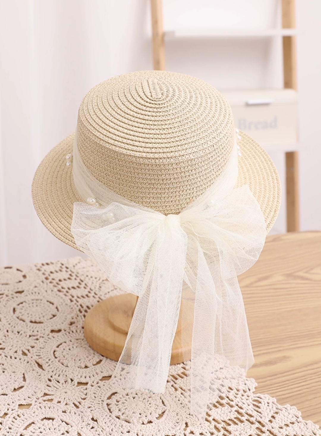 Mũ nón đi biển vành nhỏ chóp bằng phối đai trắng ngọc trai nhân tạo chất liệu cói chống nắng thoáng mát thời trang Hàn Quốc Dona240607