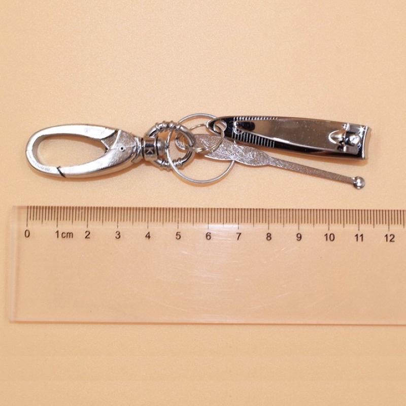 Móc khoá kèm bấm móng tay và lấy ráy tai