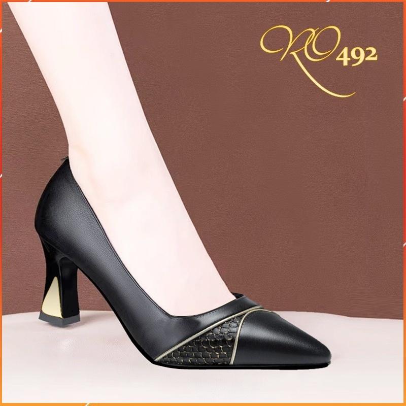 Giày cao gót nữ đẹp đế vuông 5 phân hàng hiệu rosata hai màu đen kem ro492