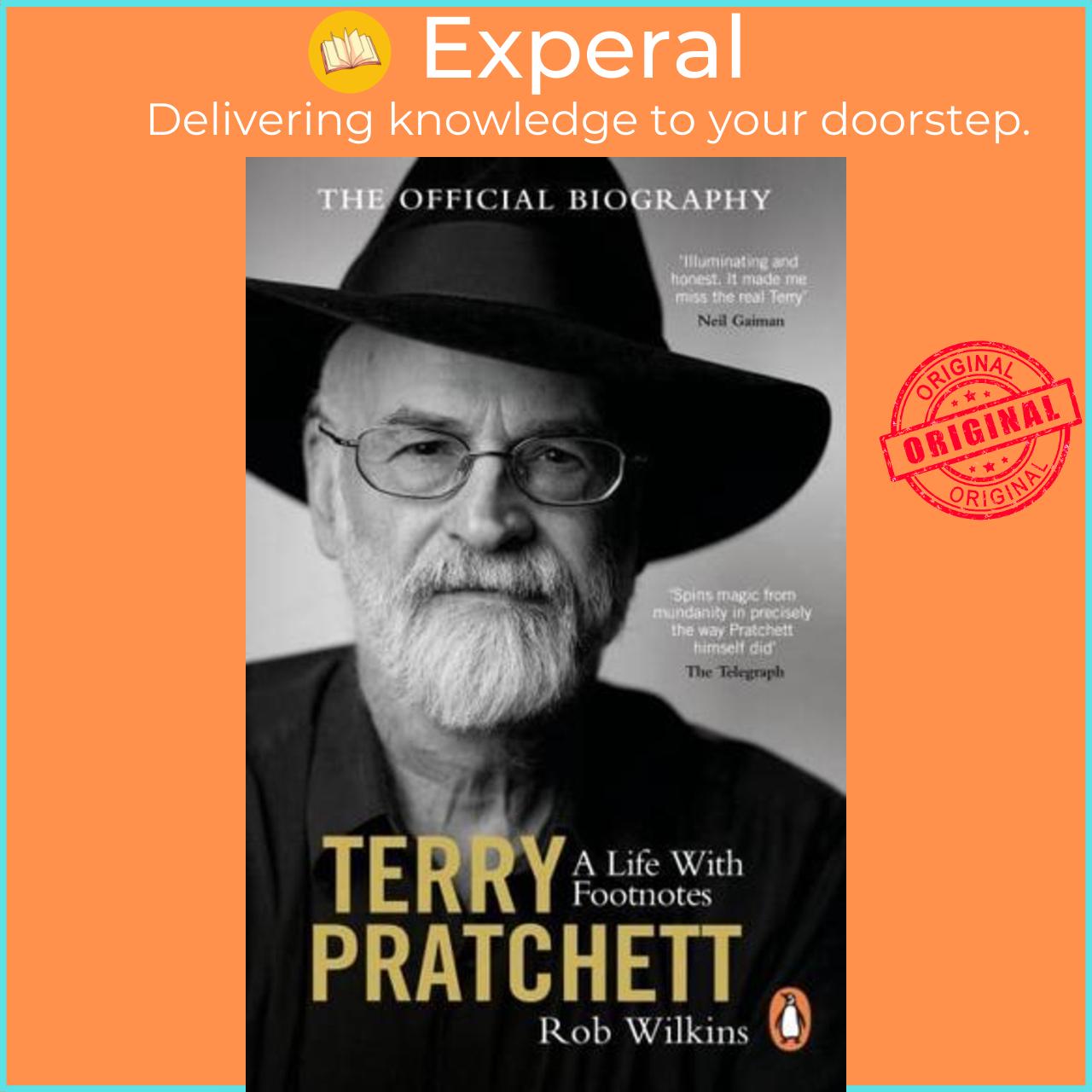 Hình ảnh Sách - Terry Pratchett: A Life With Footnotes The Official Biography by Rob Wilkins (UK edition, Paperback)