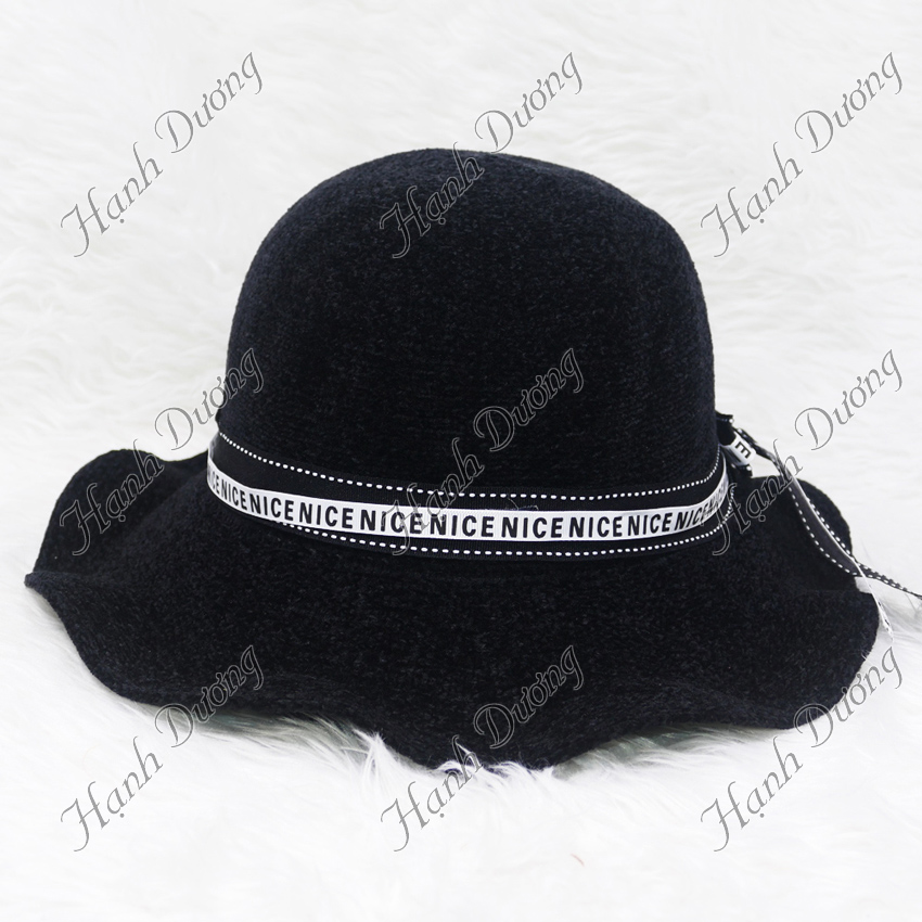 Nón rộng vành nhung thắt nơ Just for your và nice vành rộng 8cm, vành có độ ngợn sóng, phía trong có 2 dây rút