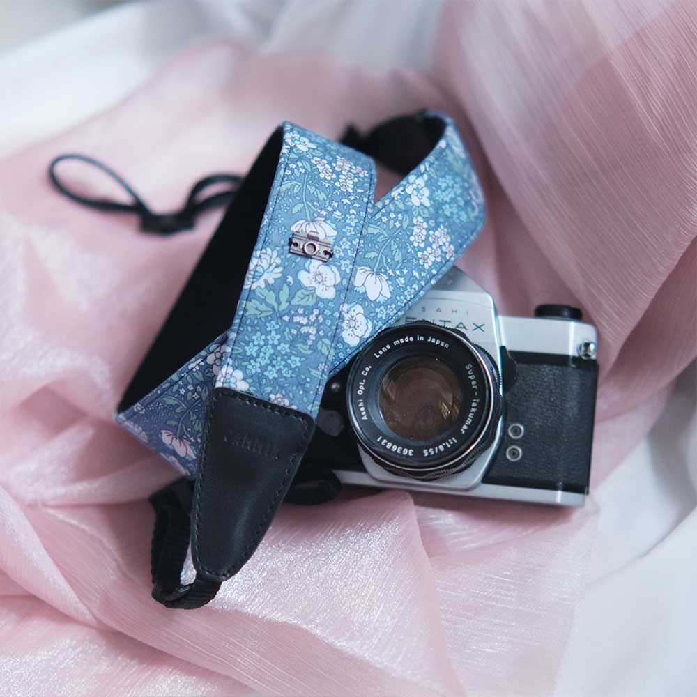 Dây đeo máy ảnh dành cho máy ảnh Fuji, Canon, Nikon,...- Vintage Floral Camera Strap hoa xanh - Phụ kiện máy ảnh - Hàng chính hãng