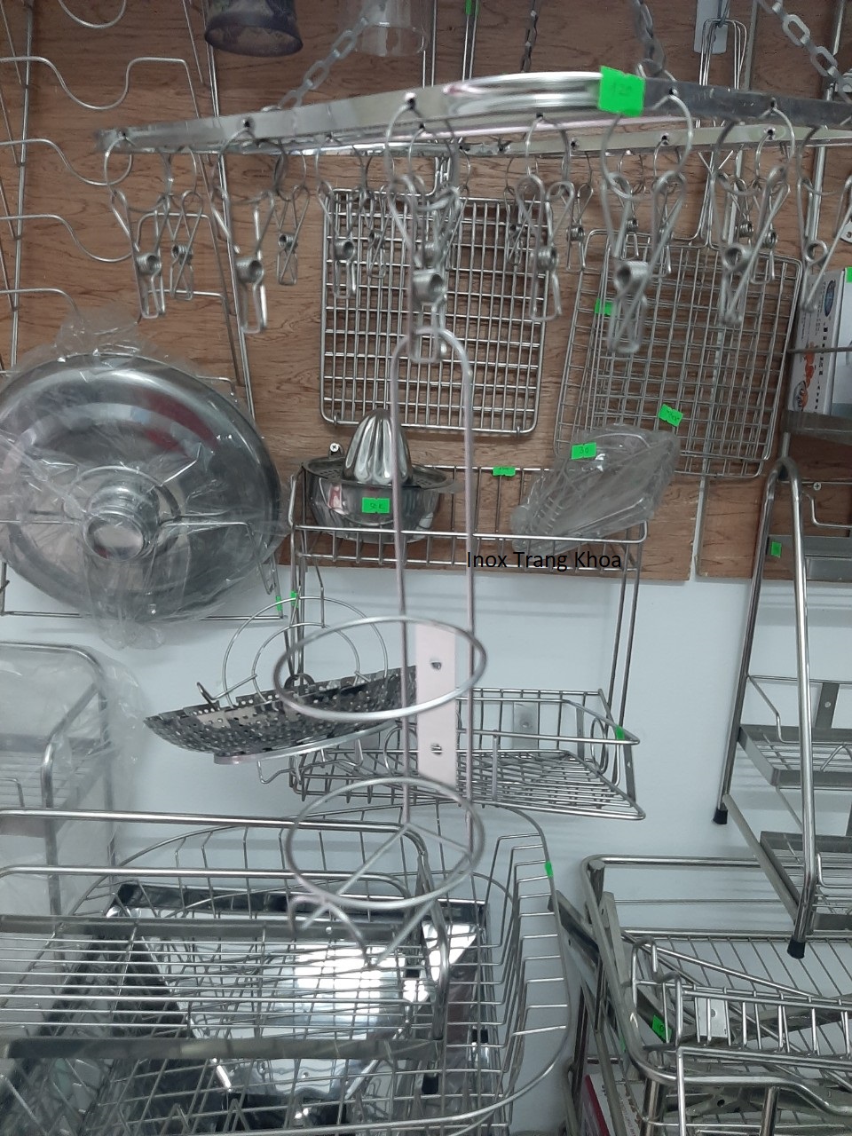 Giá inox để chai, lọ sát khuẩn