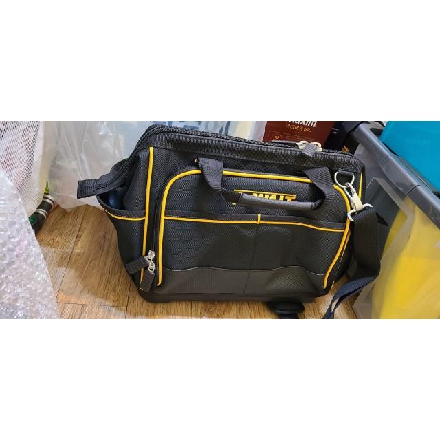 Túi đựng đồ nghề bằng vải cao cấp 14 inch ~ 35 cm Dewalt DWST83489-1 - Chính hãng