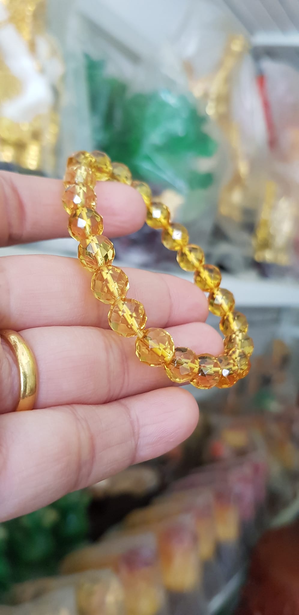 Vòng tay chuỗi đá thạch anh tự nhiên vàng tươi giác size nhỏ 8mm 22 hạt vòng hợp nữ mệnh kim thổ thuỷ đeo đẹp may mắn tốt cho sức khỏe, công việc hanh thông thuận lợi ạ món quà tặng ý nghĩa dành cho chính mình &amp; người thân ạ