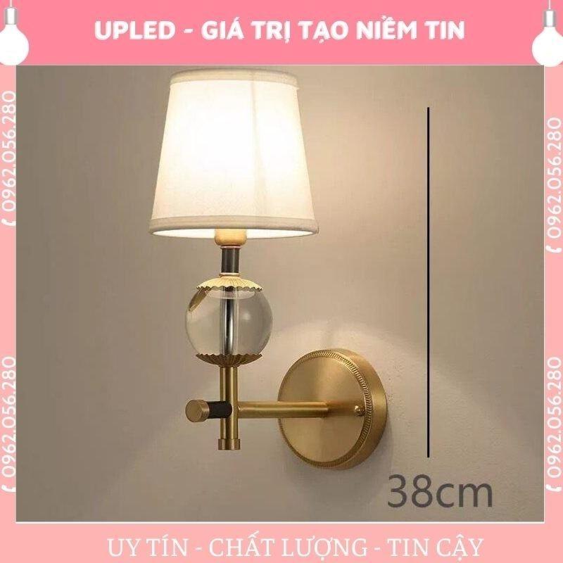 Đèn gắn tường cao cấp chao vải tặng kèm bóng Led siêu sáng, đèn trang trí phòng khách mạ vàng bảo hành 24 tháng - Upled
