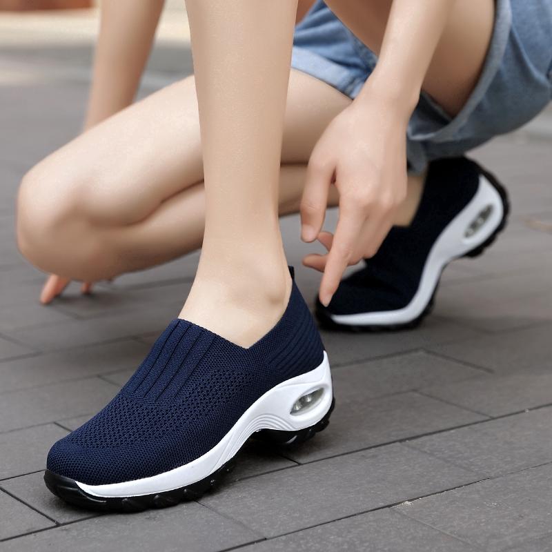 2020 Fashion women soft outdoor running sneakers casual breathable sport shoes