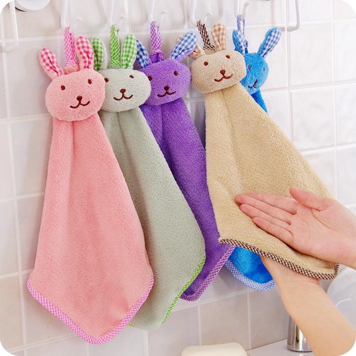 Khăn lau tay nhà bếp với kiểu dáng chú Thỏ dễ thương, xinh xắn, ngộ nghĩnh cho đôi tay bạn sạch sẽ mỗi ngày và không gian nhà bếp bạn thêm sinh động
