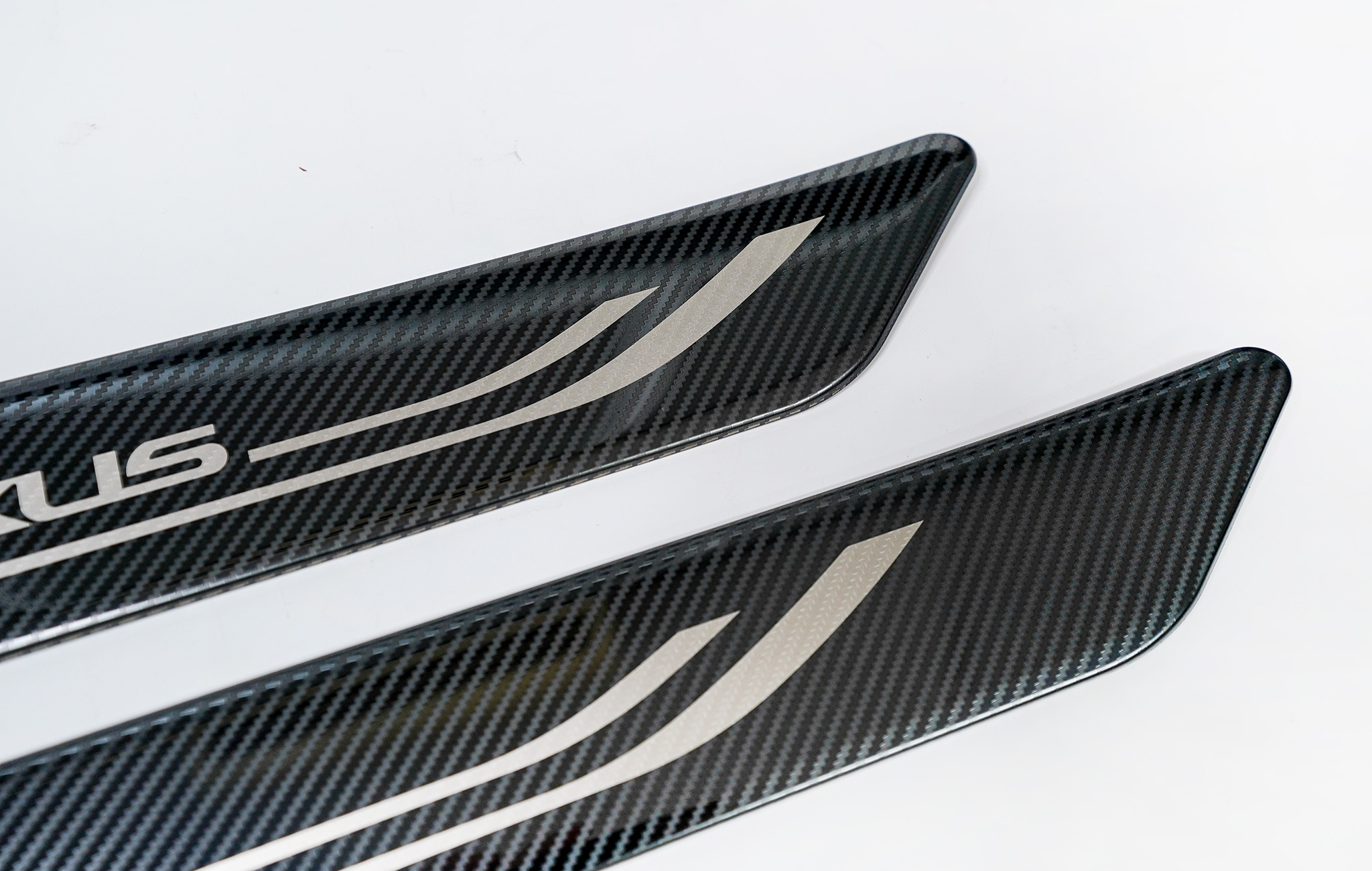 Nẹp Bước Chân Phần Sơn Cao Cấp Dành Cho Xe Lexus RX350 2023+ Chất Liệu CARBON