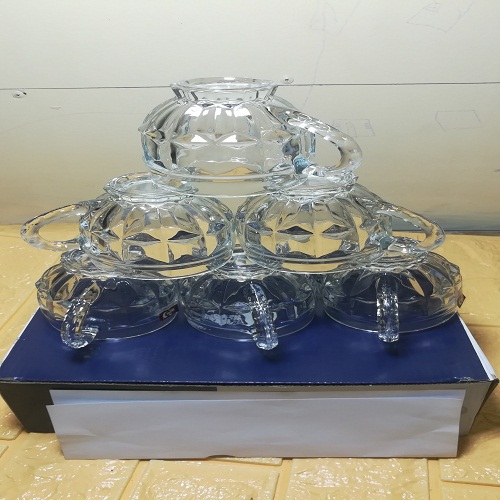 6 CHIẾC CỐC THUỶ TINH KÈM KHAY ,TRẮNG