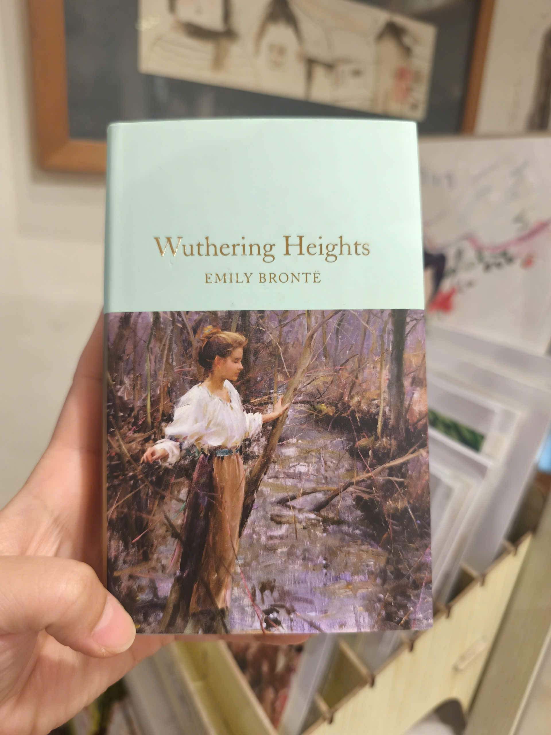 Sách - Wuthering Heights by Emily Bronte | Classics Fiction / Romance / Gothic / Ngoại văn Kinh điển