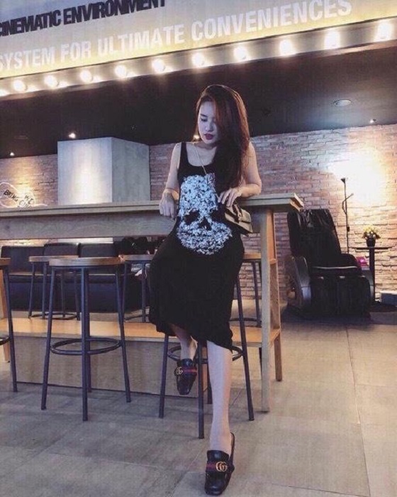 ĐẦM THUN SUÔNG DÀI IN HÌNH ĐẦU LÂU