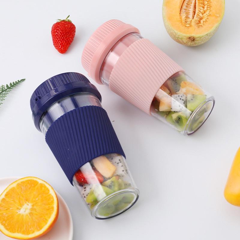 Máy xay trái cây, sinh tố, cầm tay Portable Juicing Cup sắc màu 300ml đa năng