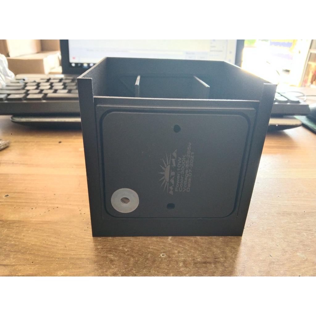 Đèn led hắt hai đầu gắn tường, ngoài trời hình vuông 10W