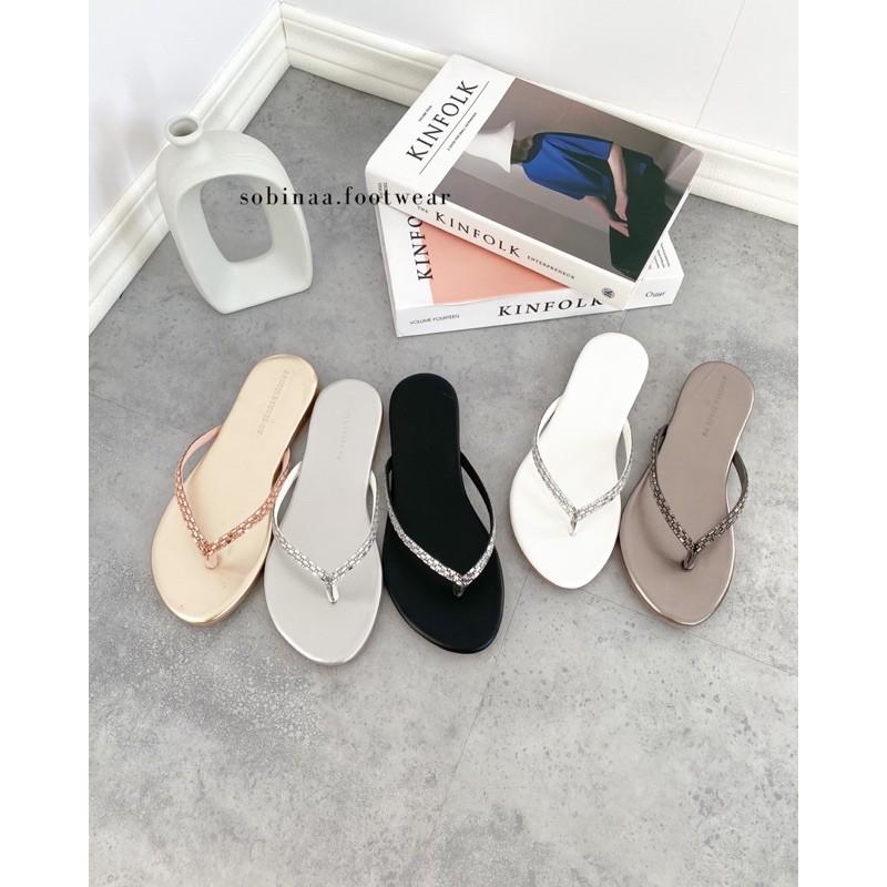 Dép Quai Ngang Đính Đá HU91 Siêu Xinh