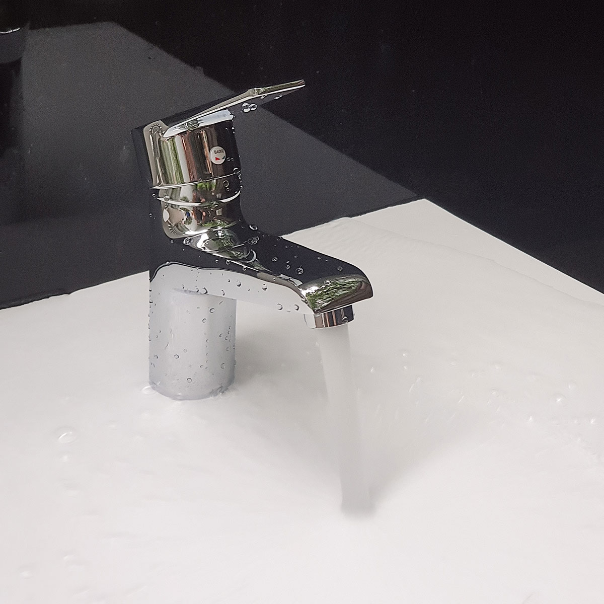Vòi Lavabo nóng lạnh Đồng mạ Chrome Eurolife EL-AZA02