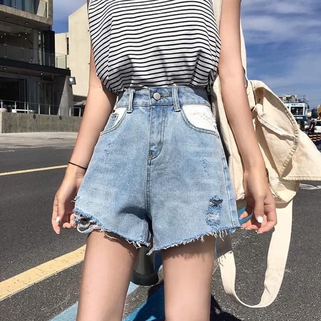 Quần shorts jean túi trắng