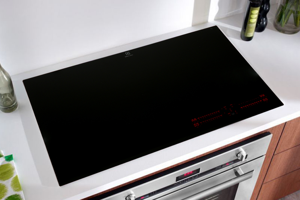 Bếp từ 4 vùng nấu Electrolux EIP8546 - Hàng chính hãng