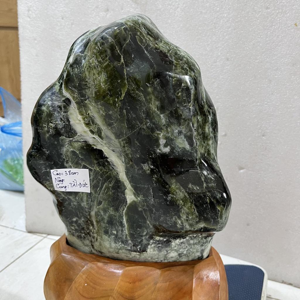 Cây đá trấn trạch cao 38, nặng 13 hoàn toàn tự nhiên cho mệnh Hỏa và Mộc ( CUNG TÀI ĐỨC)
