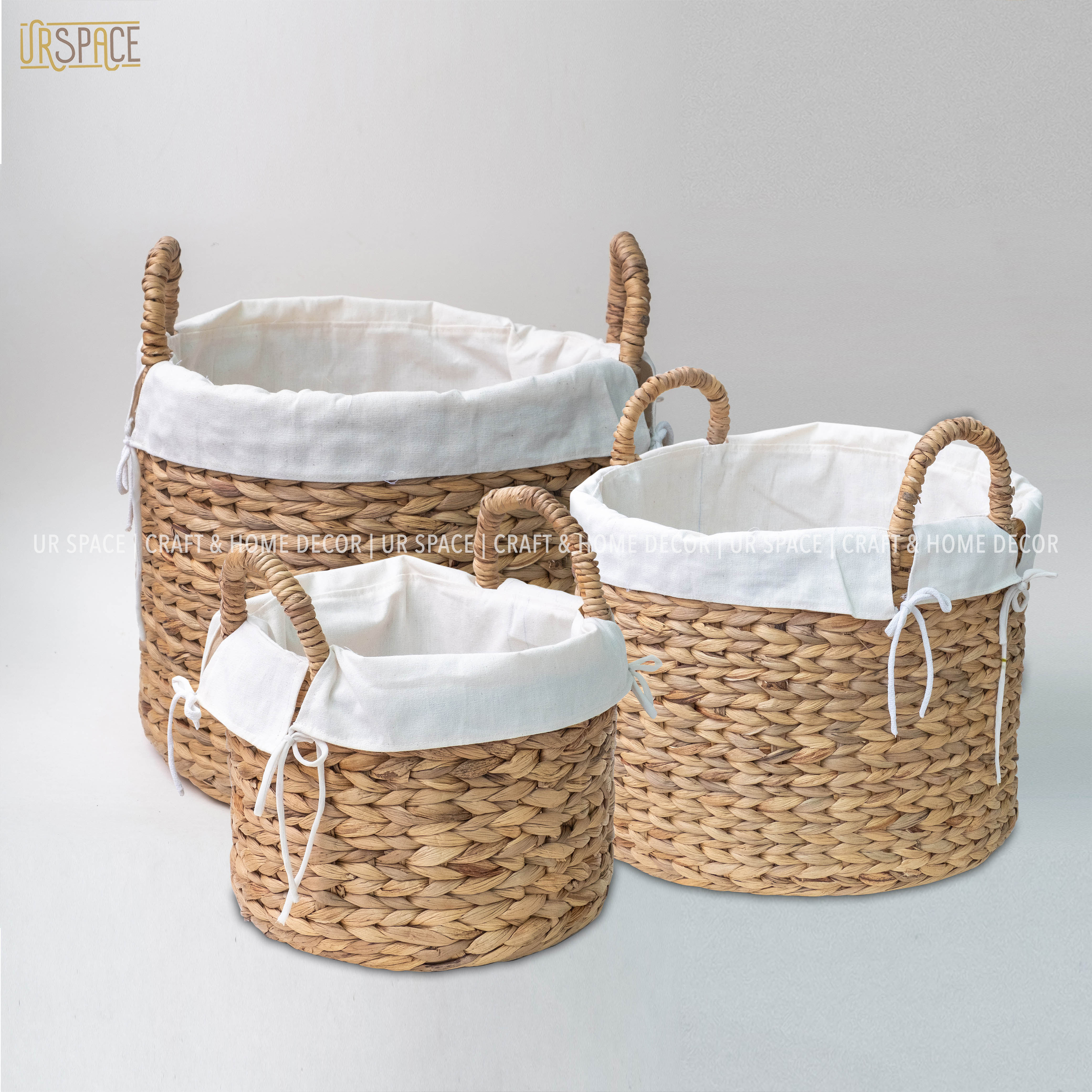 Giỏ lục bình trồng cây, đựng đồ có vải lót URSPACE hình tròn có quai cầm / ROUND HYACINTH STORAGE BASKET