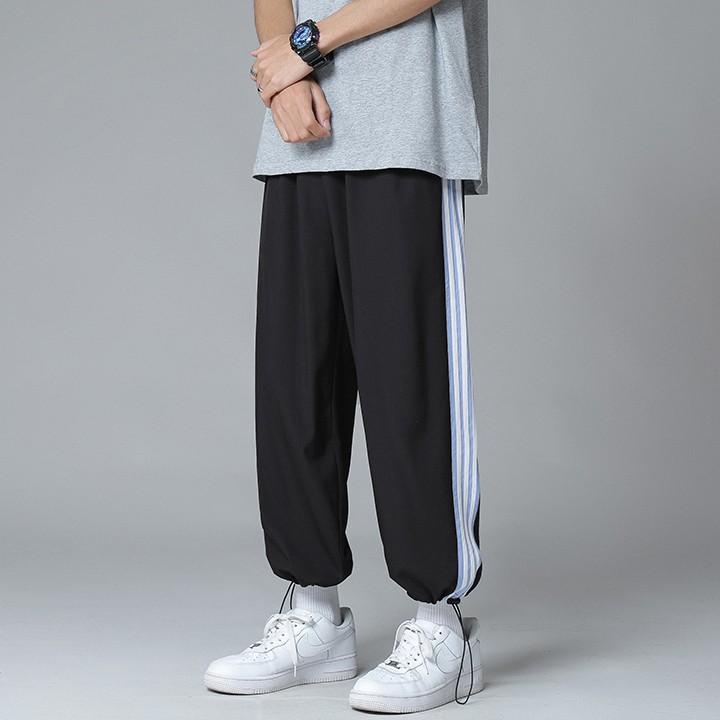 Quần Jogger Nam Nữ Unisex  Quần Ống Rộng Vải Mềm Dây Rút Ở Gấu Quần - Phối 3 Sọc Điểm Nhấn- Chất Umi Da Cá