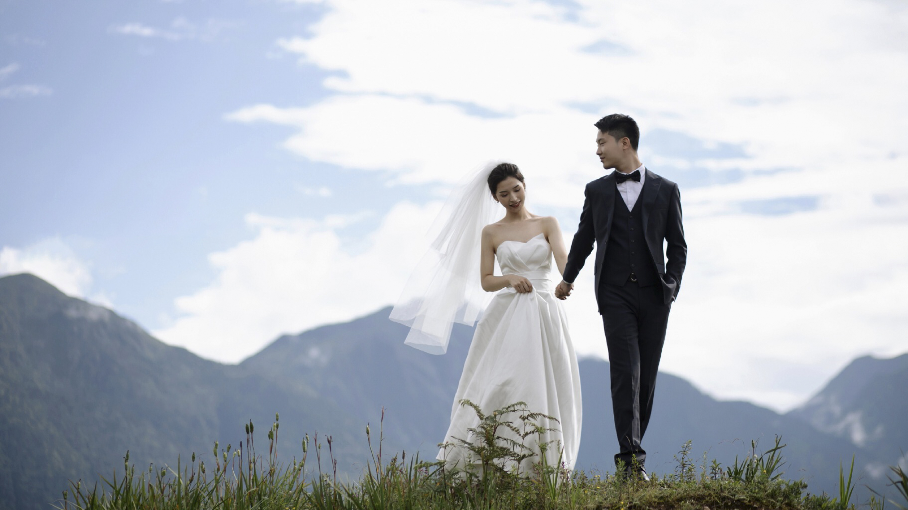 Chụp ảnh cưới tại Hồng Linh Studio-Voucher gói chụp ảnh cưới tại các địa điểm trong Khu vực miền Bắc