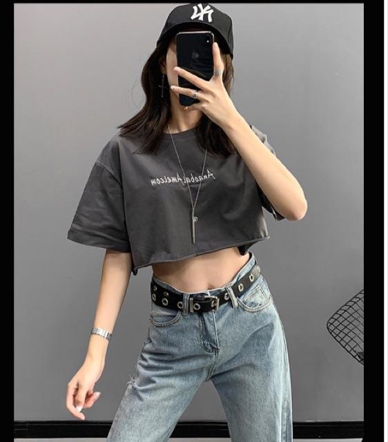 Áo thun croptop form rộng