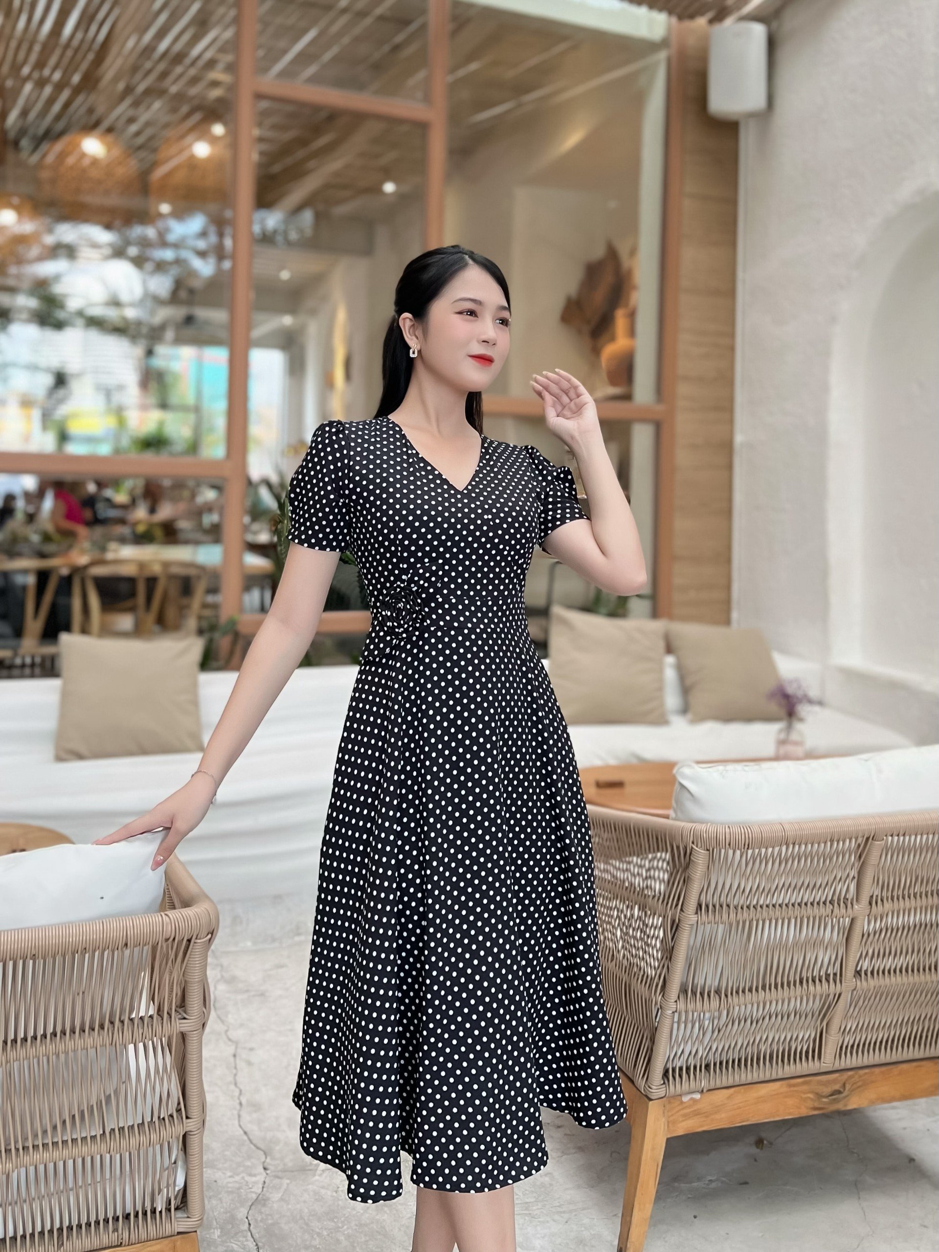 ĐẦM XÒE PHỐI HỌA TIẾT CHẤM BI CAO CẤP