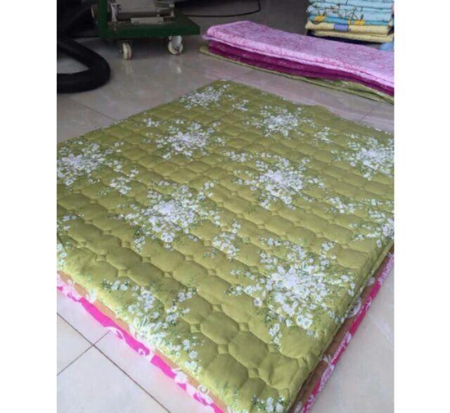 Chăn hè trần bông (chất liệu cotton poly)