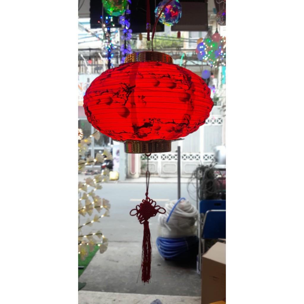 Đèn lồng vải đỏ trang trí kết hợp đèn led