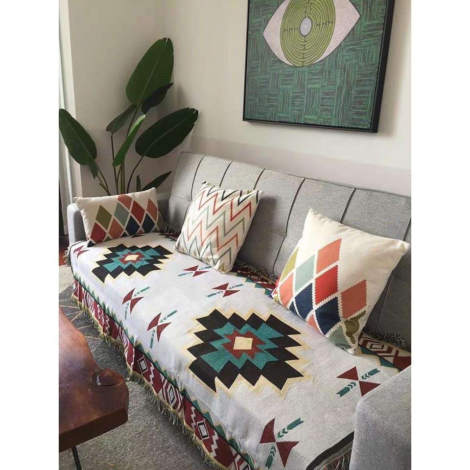 Thảm phủ sofa bàn ghế trang trí nhà cửa sử dụng được hai mặt