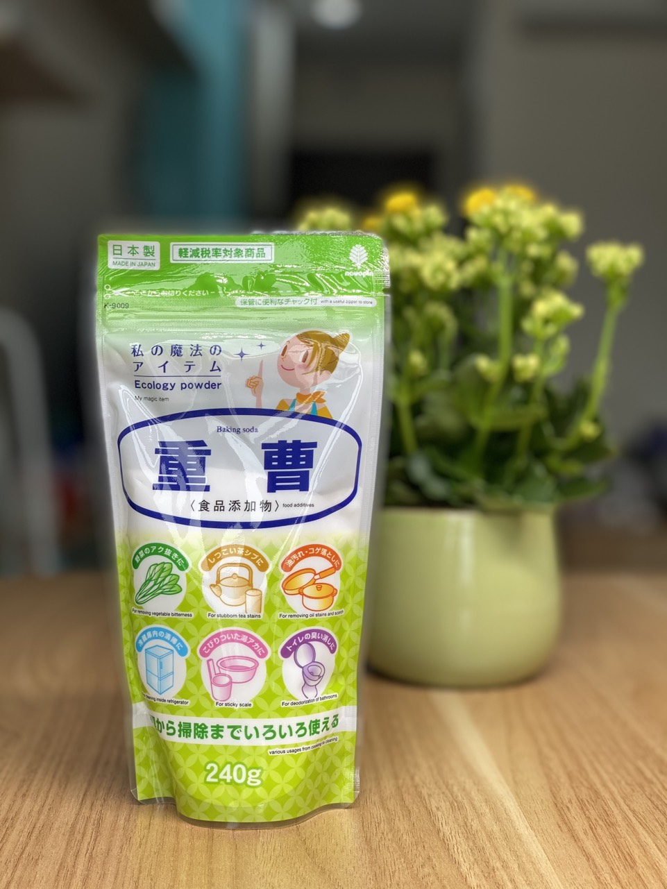 Bột tẩy đa năng Baking Soda 240g - Made in Japan