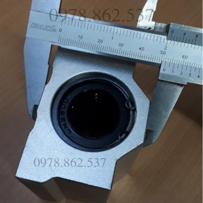 Con trượt tròn kín SCS25UU