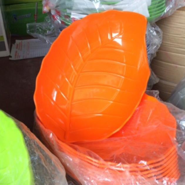Đĩa Nhựa Việt Nhật Hình Chiếc Lá Nhiều Màu Sắc