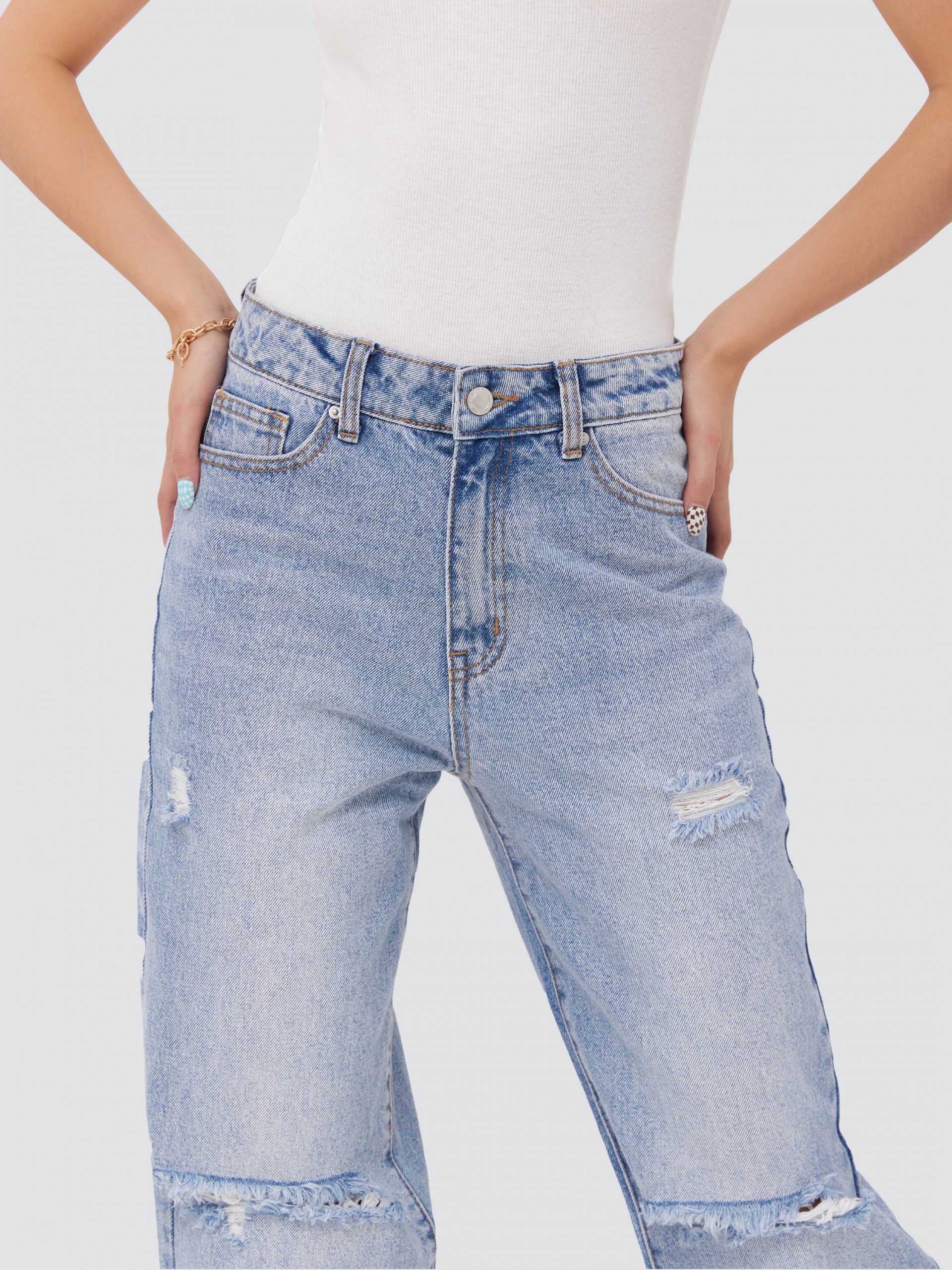 là min - Quần jeans low rise ripped denim