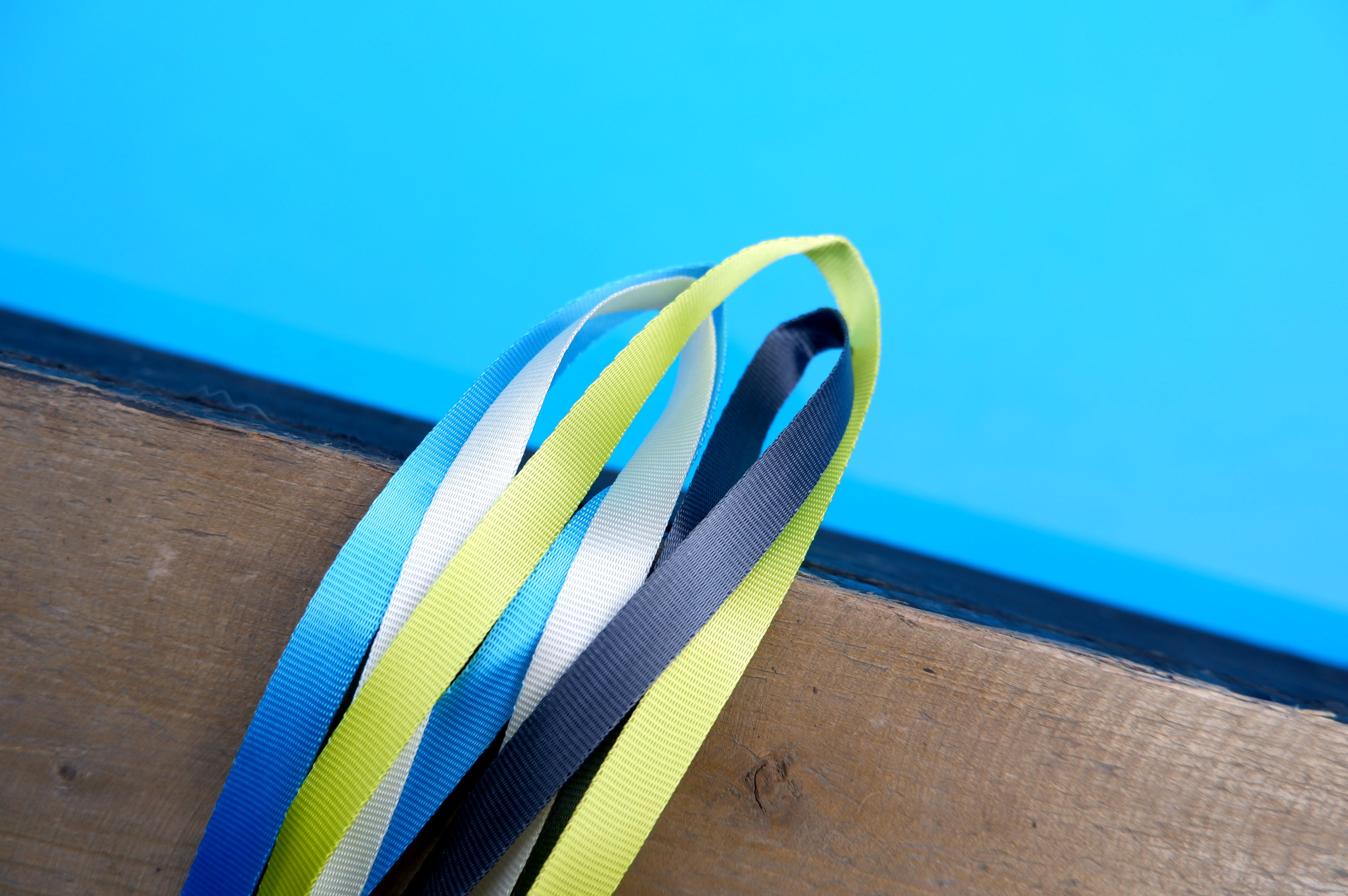 Bảng tên mica ngang