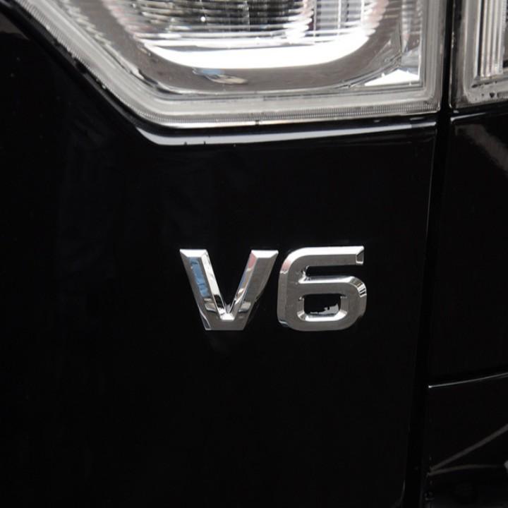 Decal tem chữ V6 inox dán ô tô G40107 (Kích thước 9* 3.5cm, kèm băng keo 3M