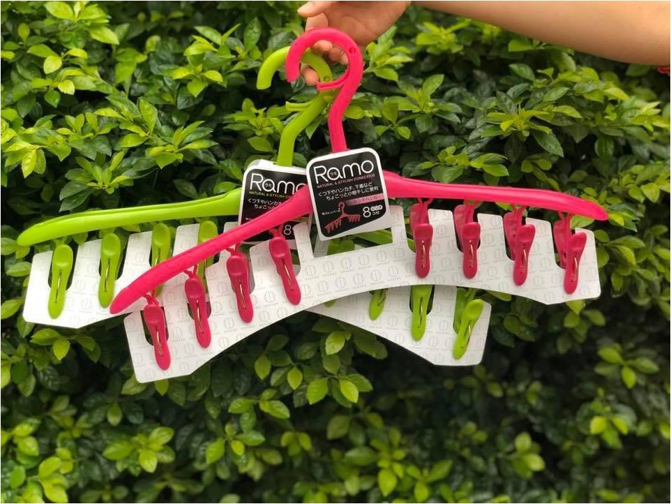 Móc phơi 8 kẹp màu xanh