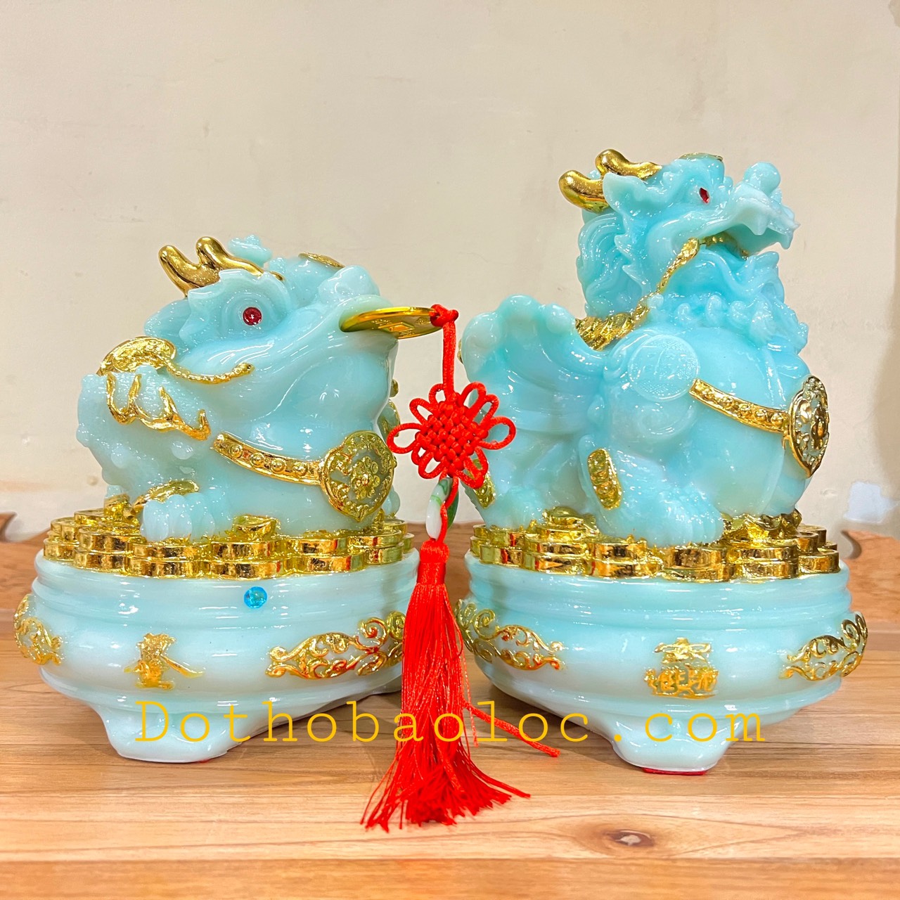 Com bo Tượng Tỳ Hưu phong thủy và tượng thiềm thừ phong thủy để bàn thờ thần tài – Màu xanh cỡ trung