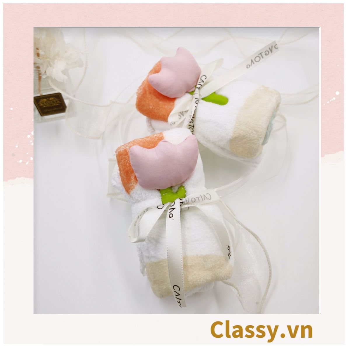 Khăn tắm nhỏ 30 X 60 CM Xếp Thành gắn hoa tulip kèm ruy băng Q1771