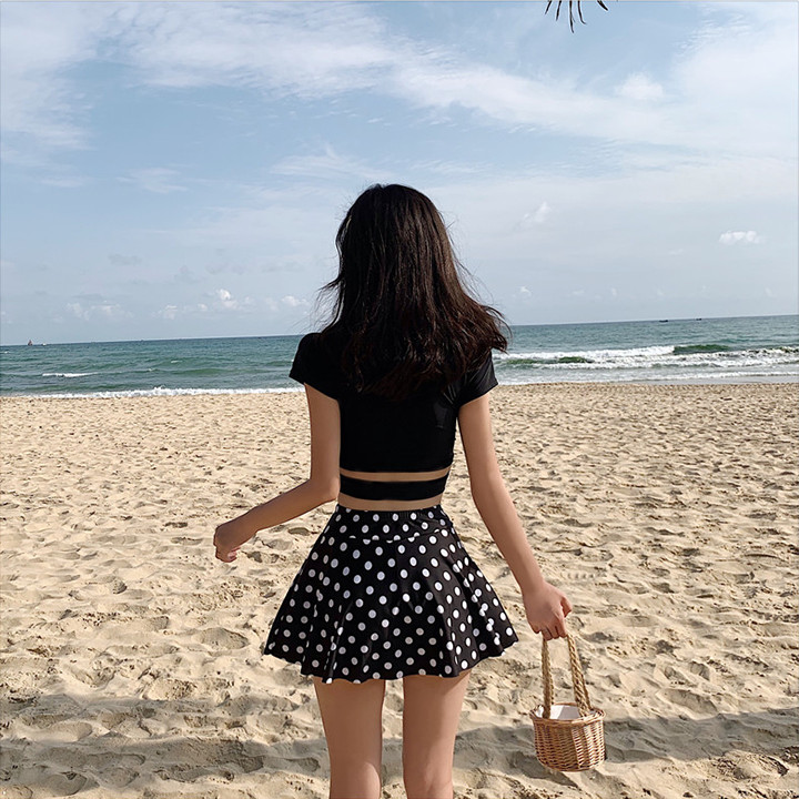 Bikini 2 Mảnh Hàn Quốc Chấm Bi