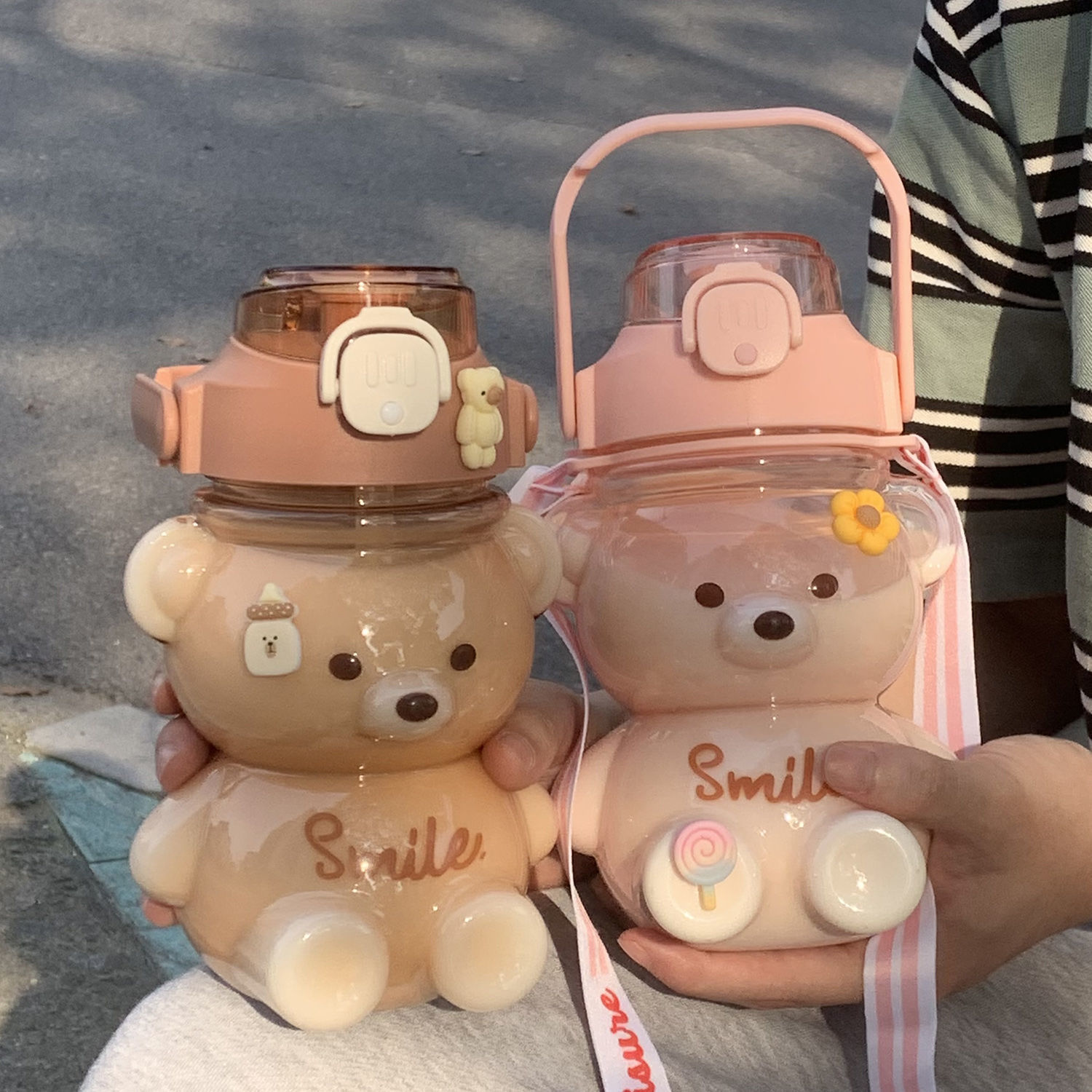Bình Nước Bằng Nhựa Hình Gấu Hàn Quốc SMILE 1,4 Lít
