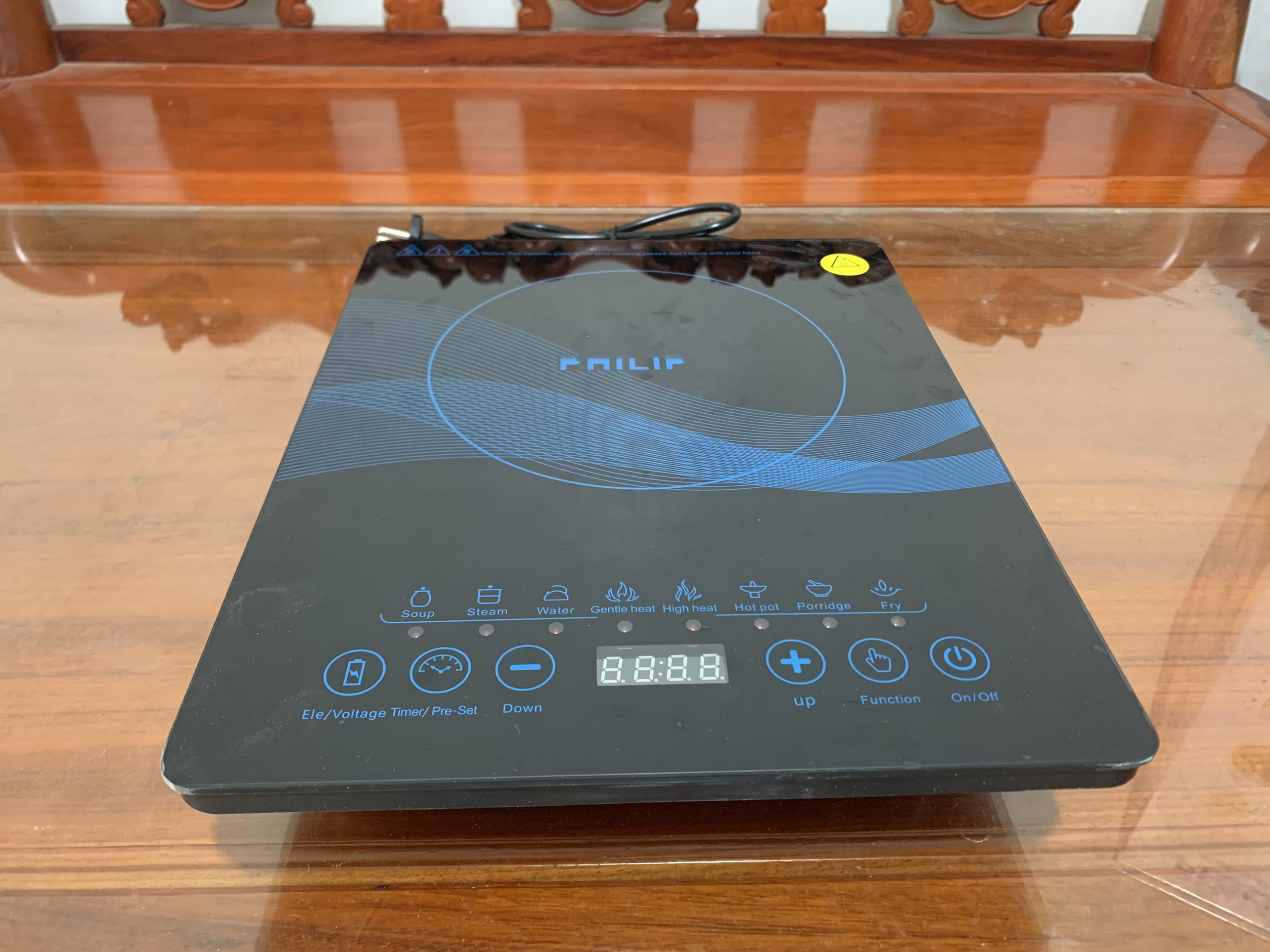 Bếp từ LT28-LT29 công suất 2500W tặng kèm xoong